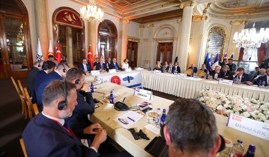 TBMM Başkanı Kurtulmuş, İstanbul'daki NATO Parlamenter Zirvesi'nin açılışında konuştu: