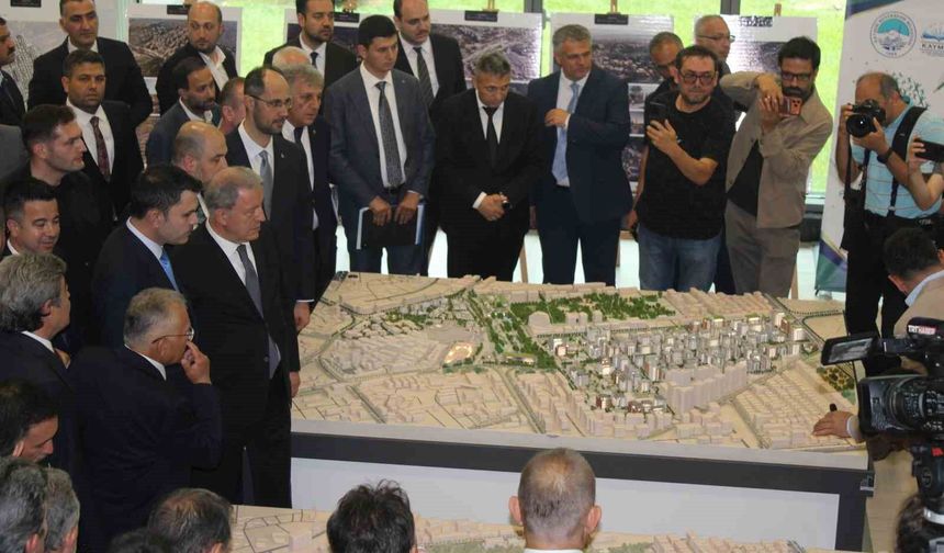 Bakan Kurum ve Yumaklı'dan Kayseri temasları