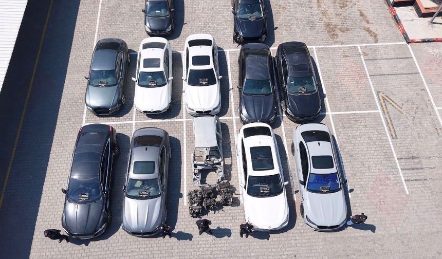 İzmir merkezli 6 ilde lüks araç operasyonu: 30 milyon liralık vurgun