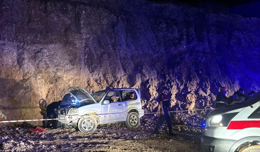 Bolu'da uçuruma yuvarlanan cipteki 2 genç öldü, 1 kişi yaralandı
