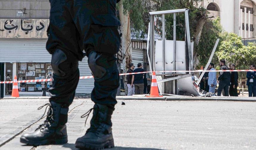 Suriye'nin başkenti Şam'da meydana gelen patlamalarda 18 kişi yaralandı