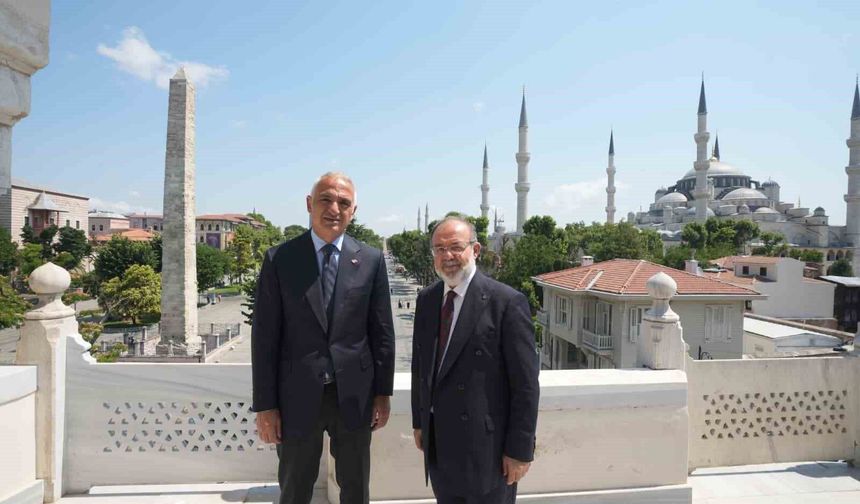 Bakan Ersoy: 'Medeniyet birikimimizi ilimle buluşturan çalışmaları memnuniyetle takip ediyoruz'