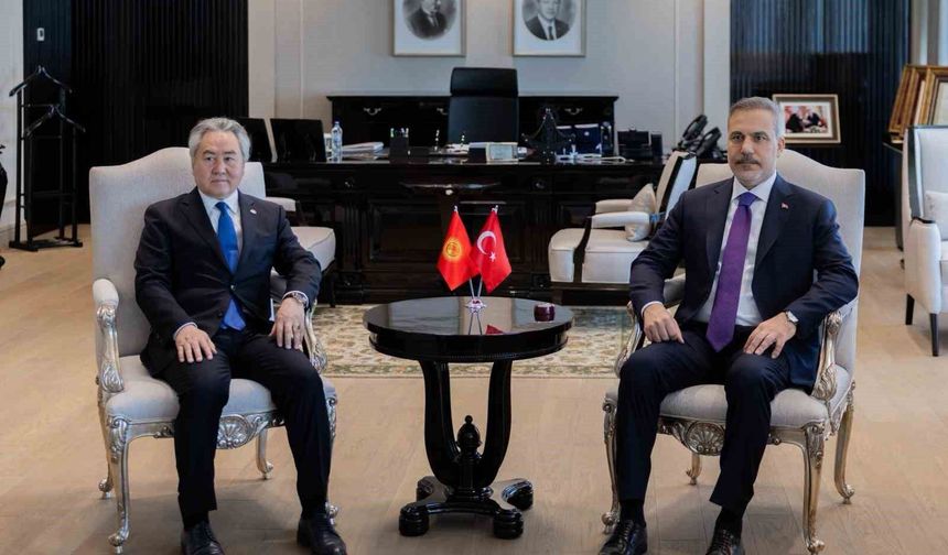 Bakan Fidan, Kırgızistanlı mevkidaşıyla bir araya geldi