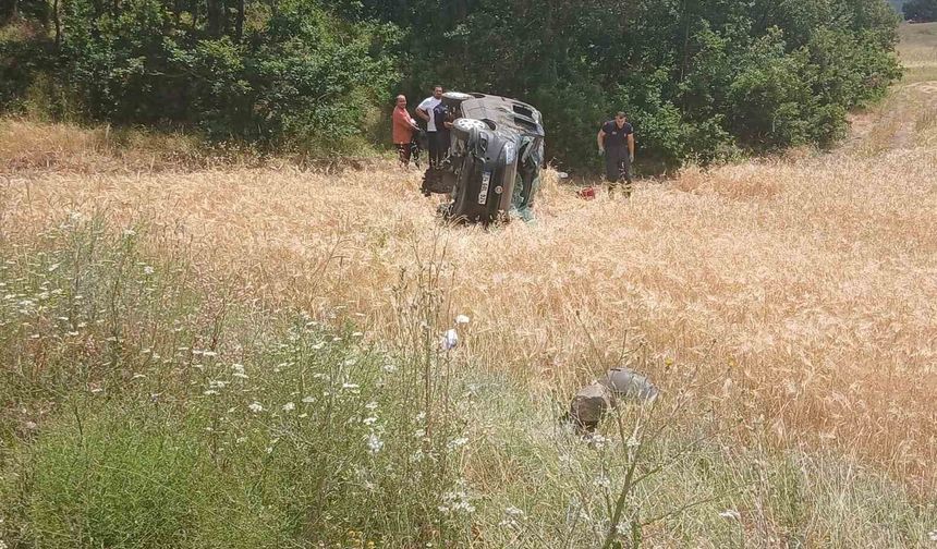Tokat'ta kontrolden çıkan hafif ticari araç takla attı: 5 yaralı