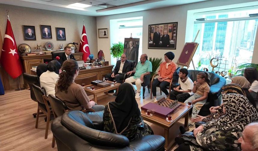 MHP'li Bayraktar Genel Merkez'de şehit aileleri ile gazileri ağırladı:'İstikbal ve istiklalden taviz olmaz'