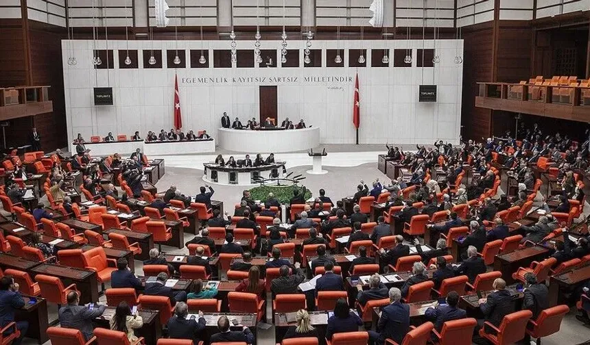 TBMM'de Cumhurbaşkanlığı tezkeresi ile emekli aylığına yönelik düzenlemeyi de içeren kanun teklifi görüşülecek