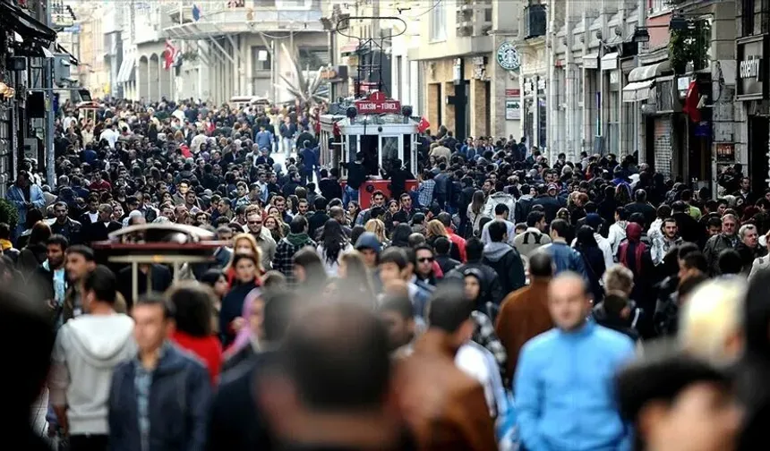 Türkiye, 86 milyon 92 bin 168 kişiyle nüfus büyüklüğüne göre 194 ülke arasında 18'inci sırada yer aldı