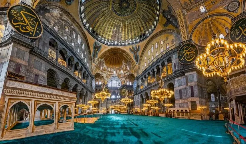 TBMM Başkanı Kurtulmuş, Ayasofya-i Kebir Cami-i Şerifi'nin yeniden ibadete açılışının 6'ncı yıl dönümünü kutladı