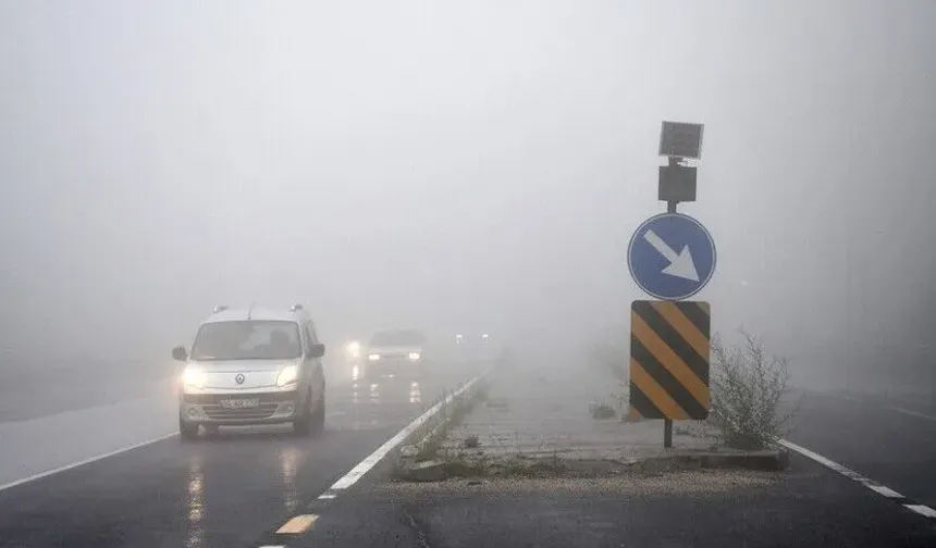 Bolu Dağı'nda sis ve yağmur etkili oldu