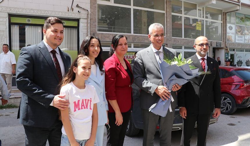 Sağlık Bakanı Memişoğlu, AK Parti Burdur İl Başkanlığı ziyaretinde konuştu: