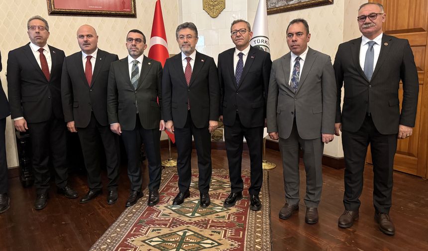 Tarım ve Orman Bakanı İbrahim Yumaklı, Kars'ta ziyaretlerde bulundu