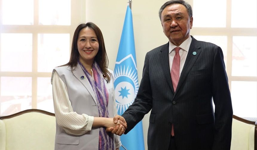 TDT Genel Sekreteri Ömüraliyev, Japonya Dışişleri Bakan Yardımcısı Arfiya ile İstanbul'da görüştü