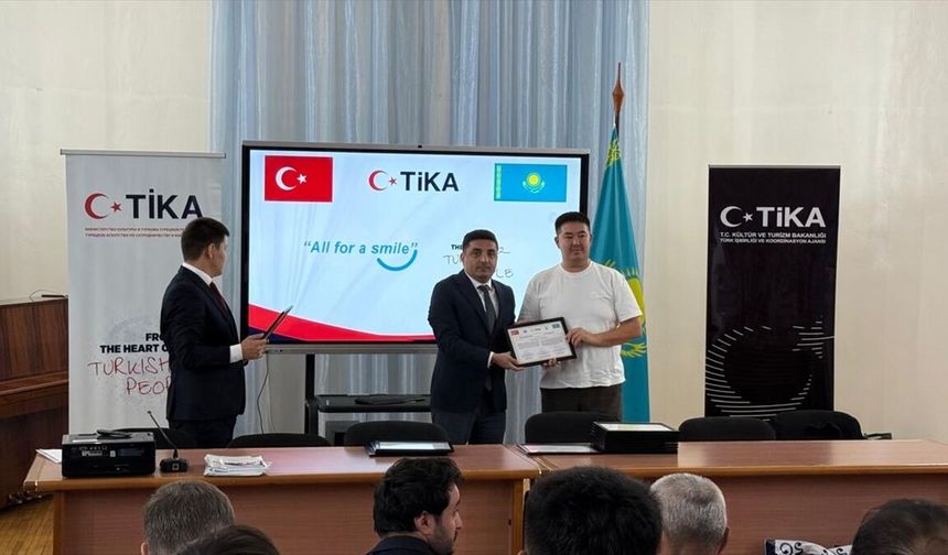 Türk yanık cerrahları Kazakistan'da tecrübelerini meslektaşlarıyla paylaştı