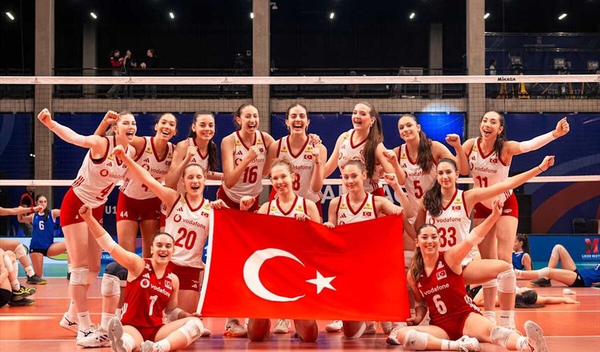 Voleybol: 17 Yaş Altı Kadınlar Dünya Şampiyonası: Şili: 0 - Türkiye: 3 - Milli takım, son 16 turuna yükseldi