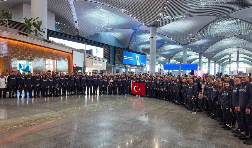 Bakan Bak: 'Milli sporcularımız ülkemizin tanıtımında da önemli rol üstleniyor'