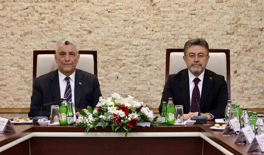 Bakan Bolat ve Bakan Yumaklı, hububat sektörünü değerlendirdi