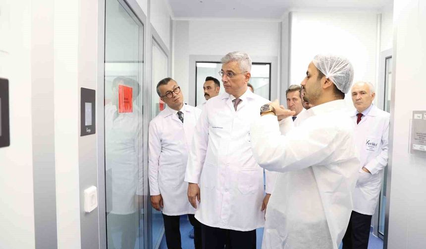 Bakan Memişoğlu: 'Türkiye, sağlık hizmetlerinde dünya çapında güven endeksi çok yükselmiş bir ülkedir'