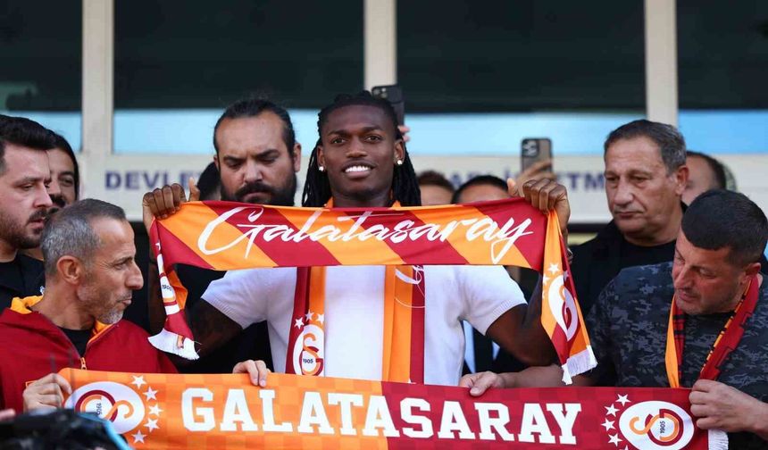 Galatasaray'ın yeni transferi Rafael Leao İstanbul'da