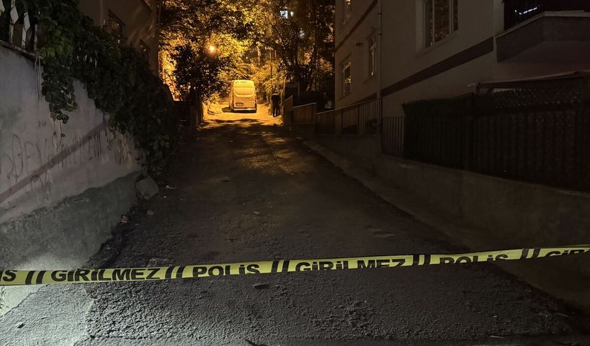 Başkentte bir apartman dairesinde 3 erkek cesedi bulundu