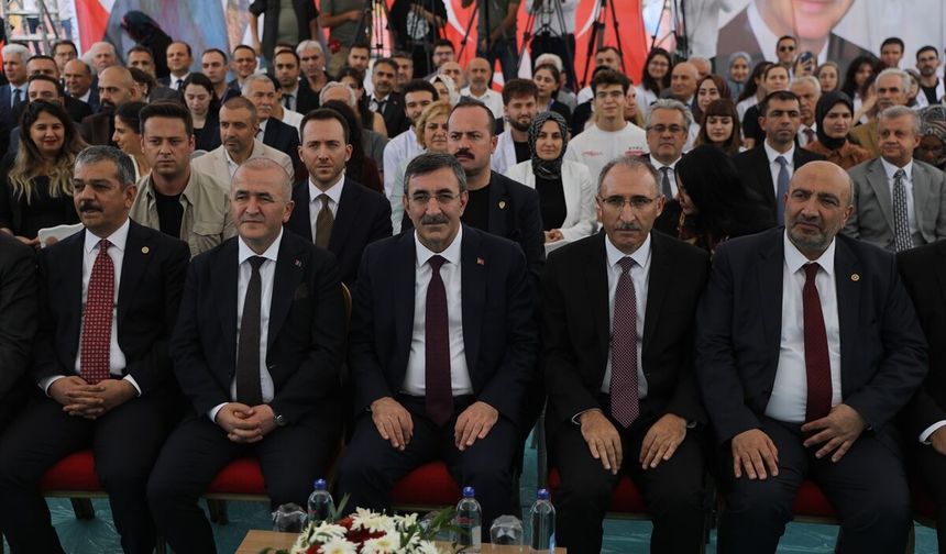 Cumhurbaşkanı Yardımcısı Yılmaz, Fırat Üniversitesi Yeni Hastane Binası Temel Atma Töreni'nde konuştu:
