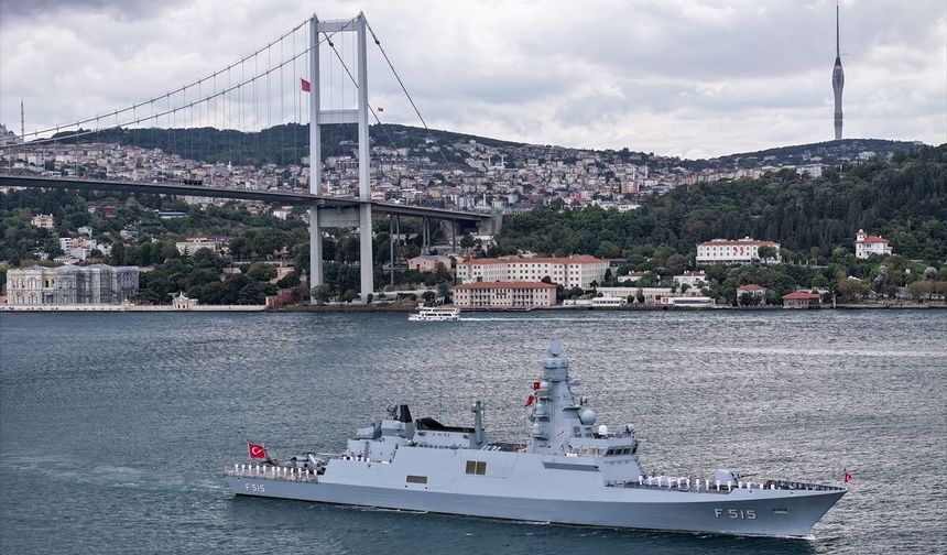 Preveze Deniz Zaferi kapsamında İstanbul Boğazı'ndan geçiş yapıldı