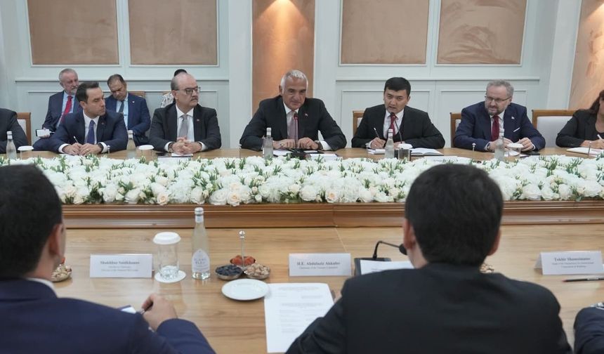 Bakan Ersoy: '25 eserin Özbekistan'da çevirimi ve yayımı için destek verdik'