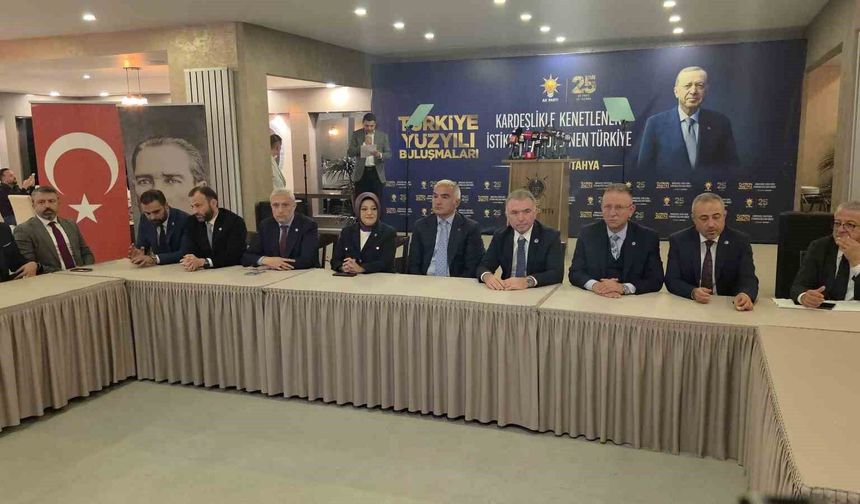 Bakan Ersoy: 'Türkiye olarak kendi yolunu çizebilen ender ülkelerdeniz'