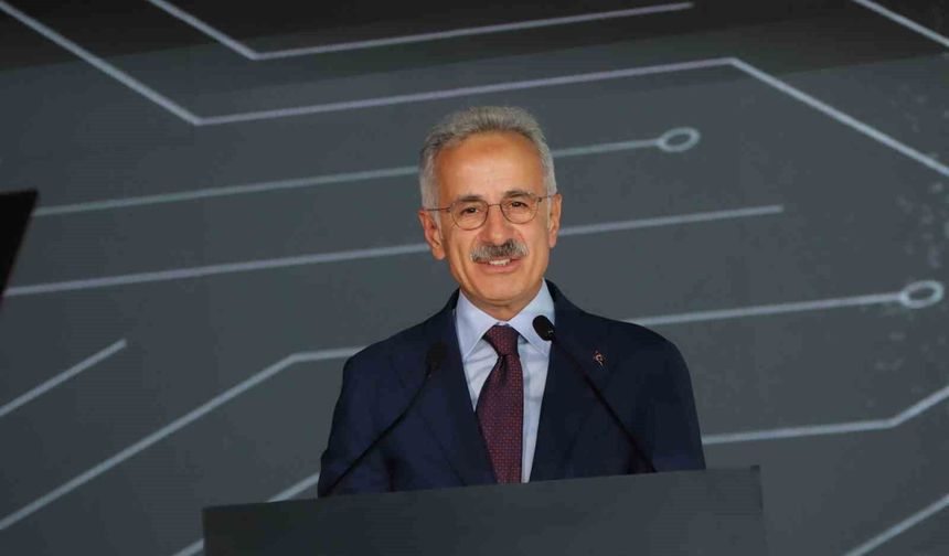 Bakan Uraloğlu: '1 Nisan 2026'da başlayan 5G'de 45 milyon aboneye ulaştık'