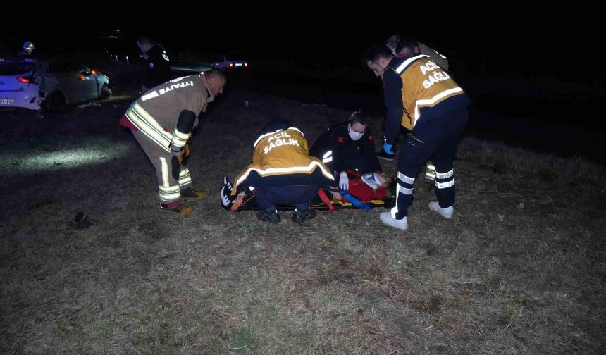 Edirne'de alkollü sürücünün kullandığı otomobil metrelerce savrularak taklalar attı: 1'i ağır 3 yaralı
