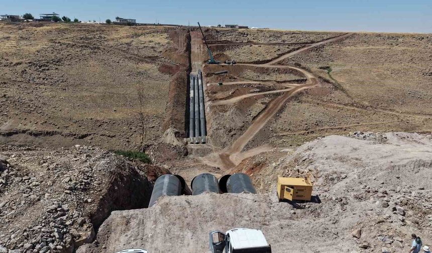 'Kralkızı-Dicle P3 Pompaj Sulaması Projesi' sürüyor