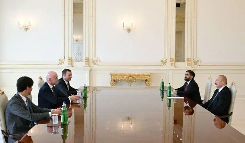 Azerbaycan Cumhurbaşkanı Aliyev, FIFA Başkanı Infantino'yu kabul etti