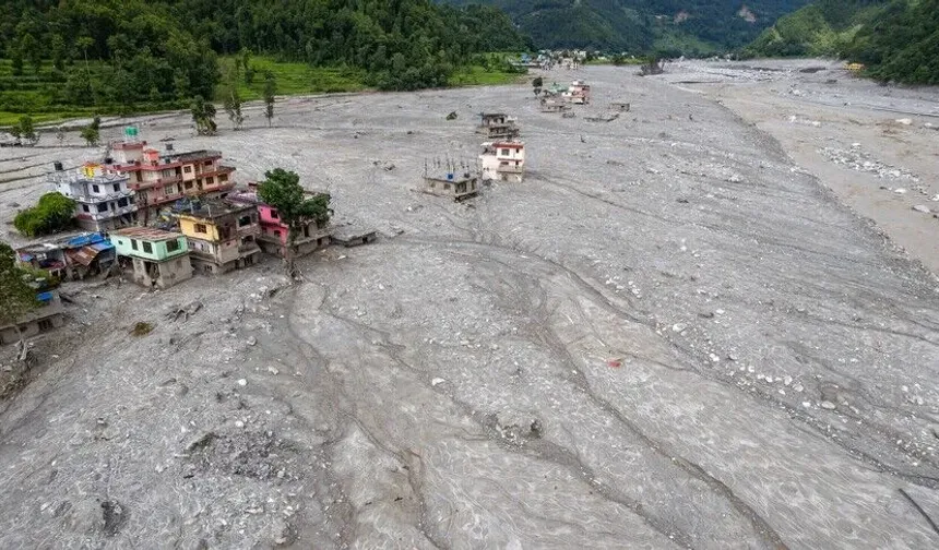 Nepal'deki selde hayatını kaybedenlerin sayısı 1254'e yükseldi