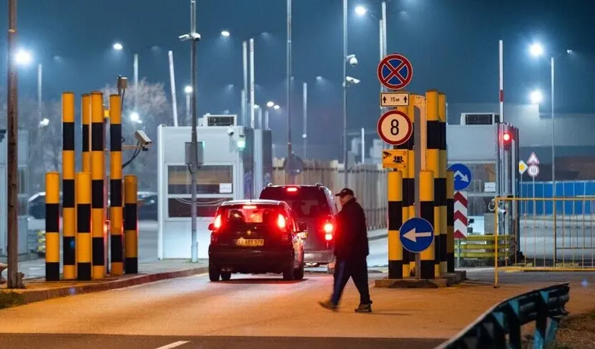 Yunanistan'da ucuz akaryakıt için Bulgaristan'a geçenlerin sayısı artıyor