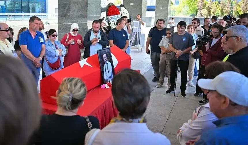 Oyuncu Serhat Kılıç, başkentte son yolculuğuna uğurlandı