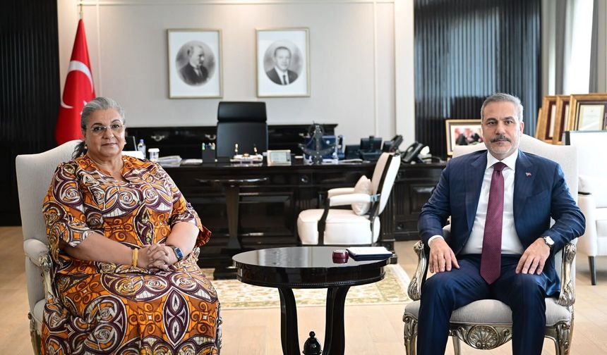 Bakan Fidan, BM Genel Sekreteri'nin Libya Özel Temsilcisi Tetteh ile görüştü