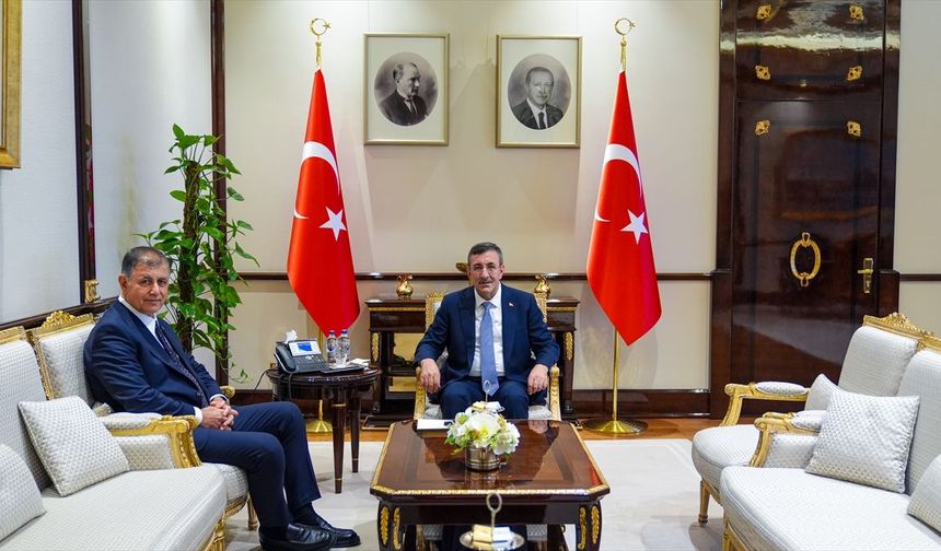 Cumhurbaşkanı Yardımcısı Yılmaz İzmir Büyükşehir Belediye Başkanı Tugay'ı kabul etti
