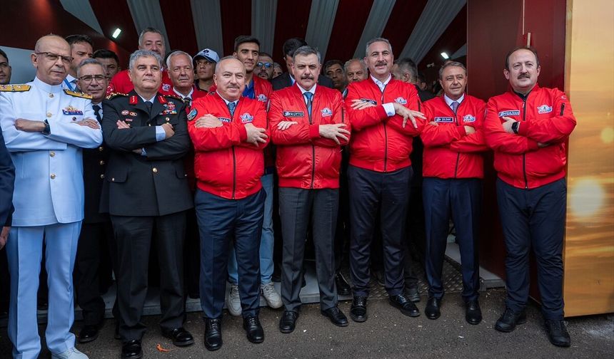 İçişleri Bakanı Çiftçi, TEKNOFEST Güneydoğu'yu ziyaret etti