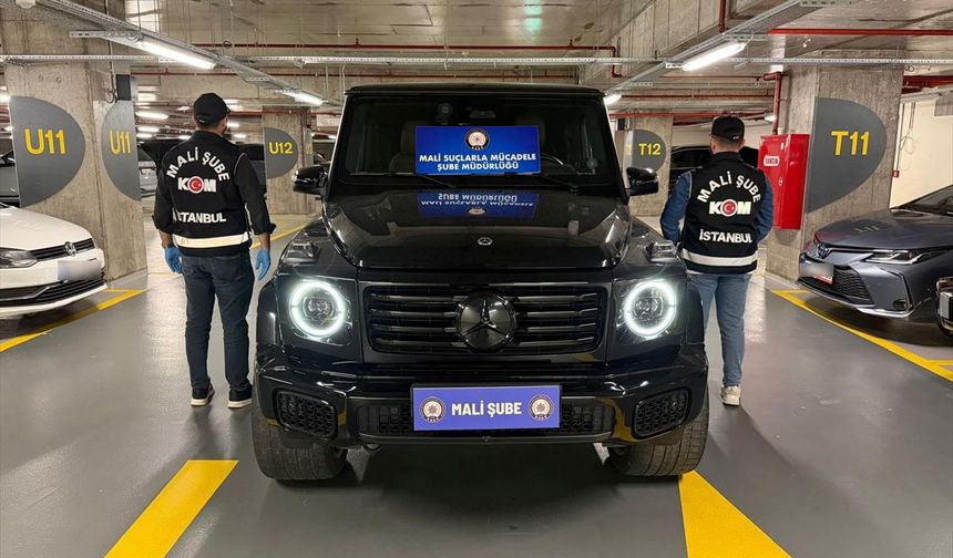 İstanbul'da 'kripto para dolandırıcılığı'ndan yakalanan şüphelinin eşine ait 9 araca el konuldu