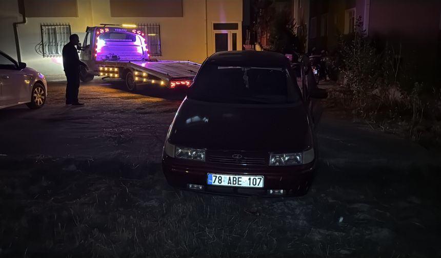 Karabük'te polisin 'dur' ihtarına uymayan alkollü sürücü kovalamacayla yakalandı