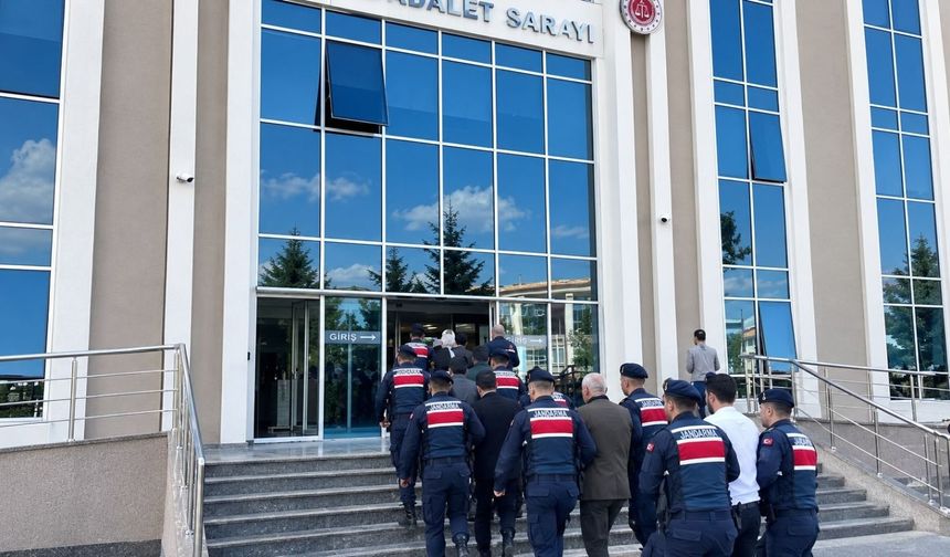 Kocaeli merkezli dolandırıcılık operasyonunda 7 zanlı tutuklandı