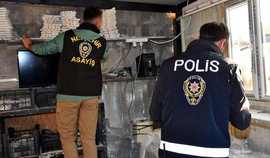 Nevşehir'de fuhuş operasyonunda 26 şüpheli yakalandı