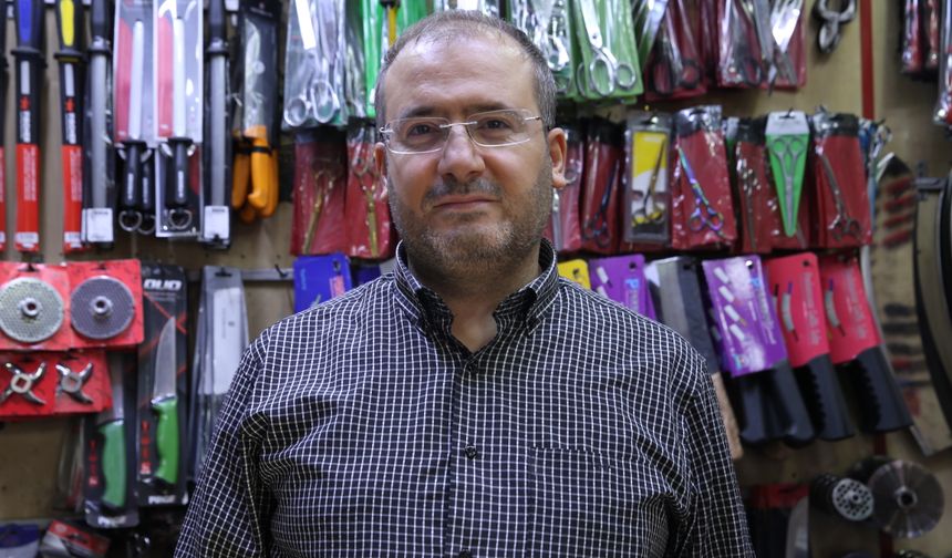 Şanlıurfa'da üç kuşaktır aynı dükkanda bıçakçılık geleneğini sürdürüyorlar