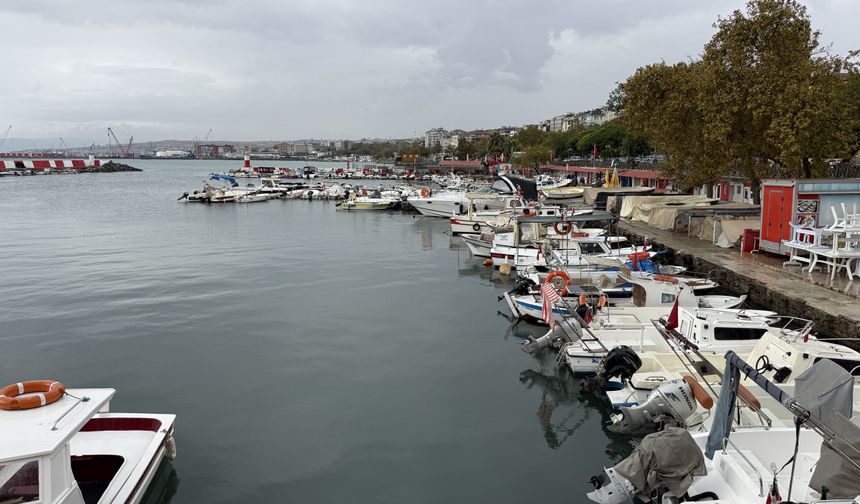 Tekirdağlı balıkçıların 'zorunlu paydosu' sürüyor