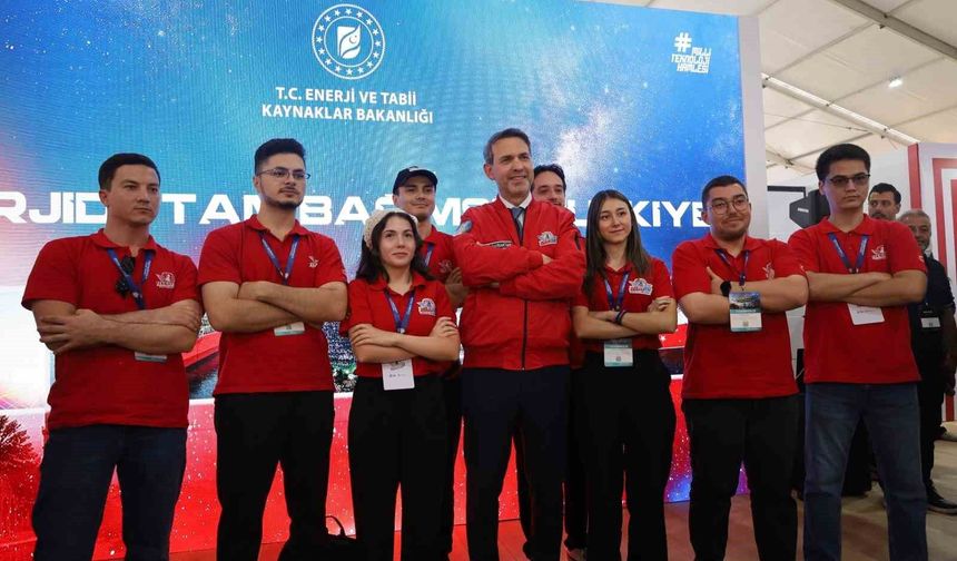 Bakan Bayraktar: 'İlk reaktörde önümüzdeki birkaç ay içerisinde ilk elektriği üretmeyi hedefliyoruz'