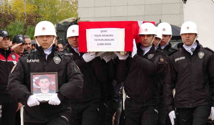 Kazada şehit düşen polis memuru için uğurlama töreni düzenlendi