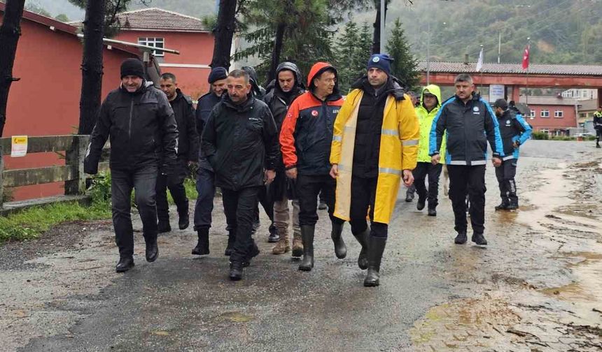 Vali Hacıbektaşoğlu: 'Son 24 saatte 150 kilogramın üzerinde yağış aldık'