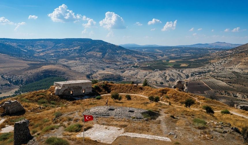Yüzlerce basamakla ulaşılıyor, manzarası hayran bırakıyor