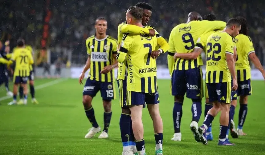 Fenerbahçe, UEFA Şampiyonlar Ligi'nde yarın Slavia Prag'ı konuk edecek