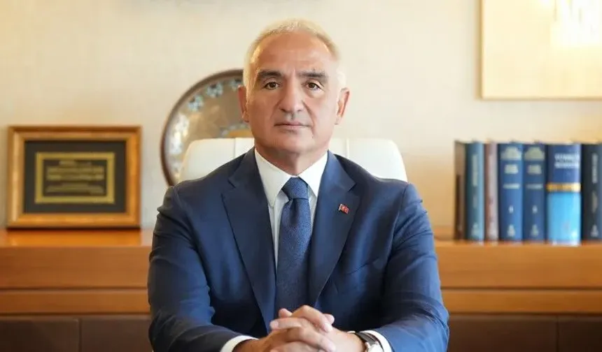 Bakan Ersoy, gece müzeciliğinde ziyaretçi sayısının 1,3 milyonu aştığını açıkladı