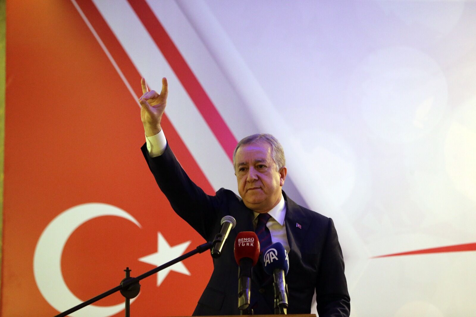 MHP'li Durmaz'dan Başkent Ankara mesajı: Millî iradenin tecelligâhı oldu
